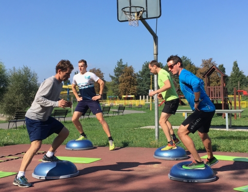  Posilování ve fitku